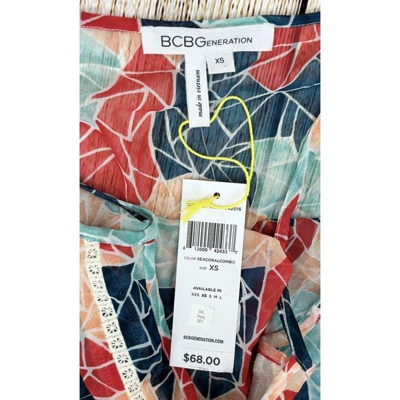 BCBG GENERATION Cami Top Size XS Sea Coral Combo Geometric Print Semi Sheer - Picture 5 of 9